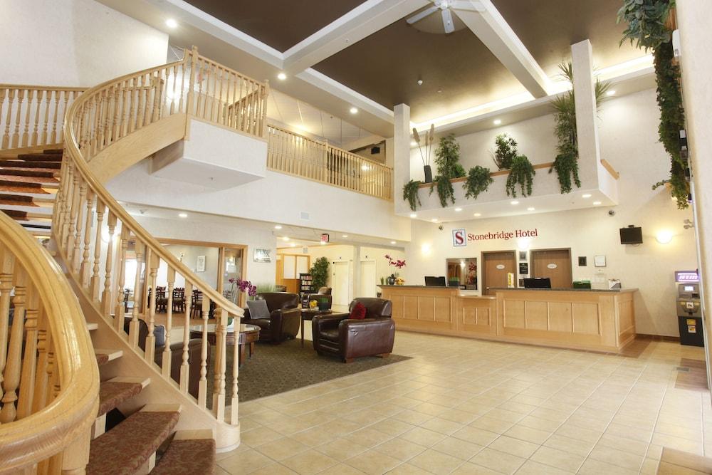 Stonebridge Hotel Dawson Creek Exterior photo