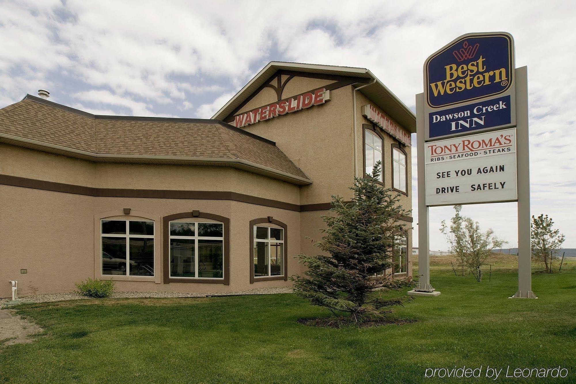 Stonebridge Hotel Dawson Creek Exterior photo